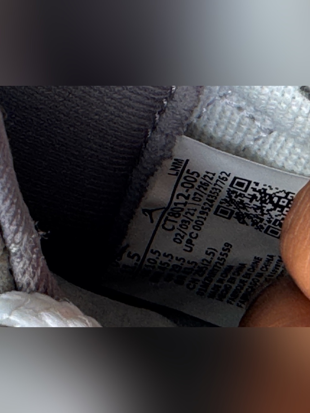 Air Jordan 11 Retro Cool Grey - Picture 7 of 11